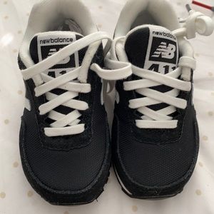 NEW new balance size 5